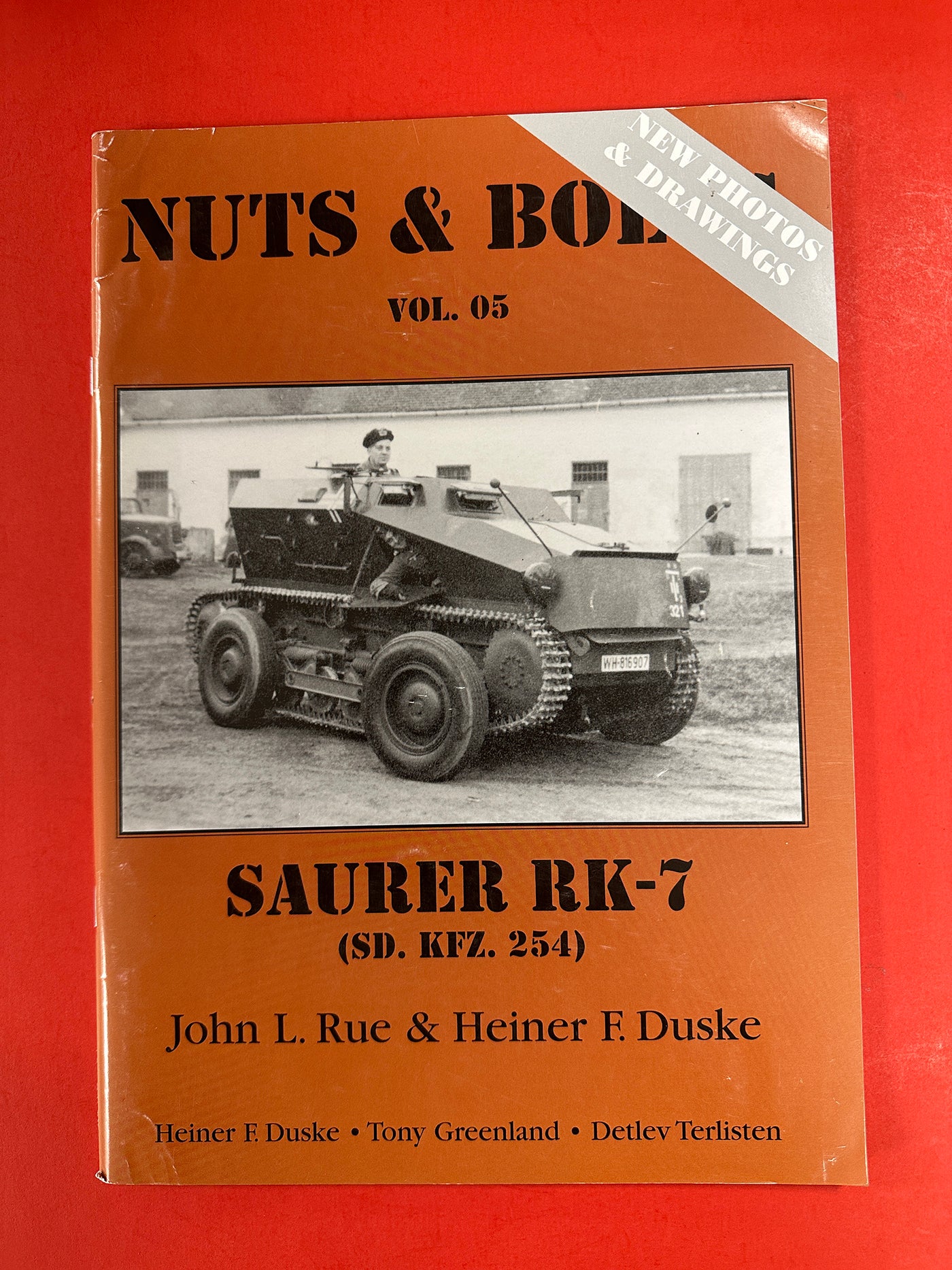 Nuts & Bolts No.5 Saurer RK-7 (Sd. Kfz. 254)