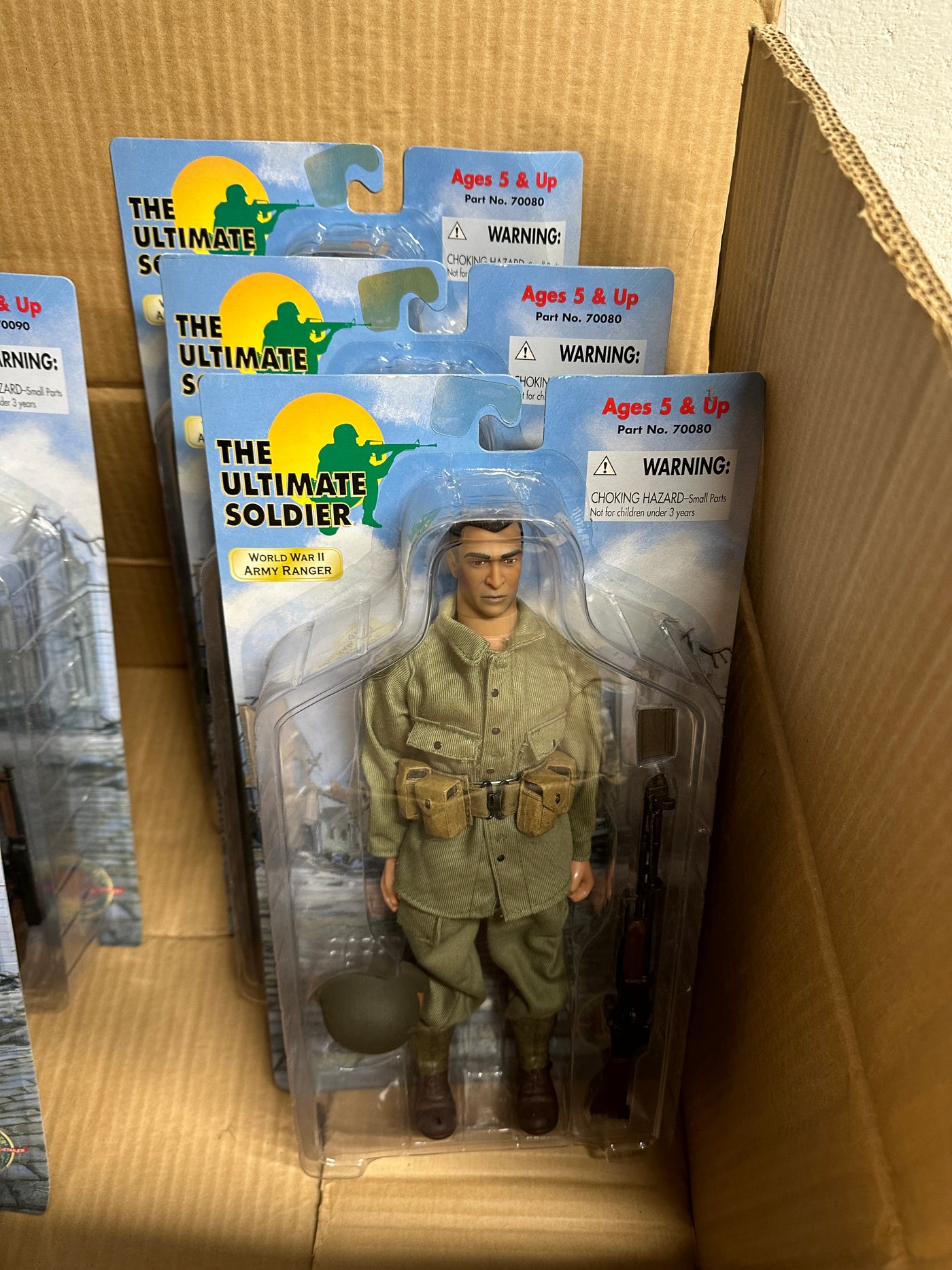 1/6th scale Figure: WWII 82nd Airborne Paratrooper (4 pcs.) and WW II Army Ranger (3 pcs.) (2003 production)