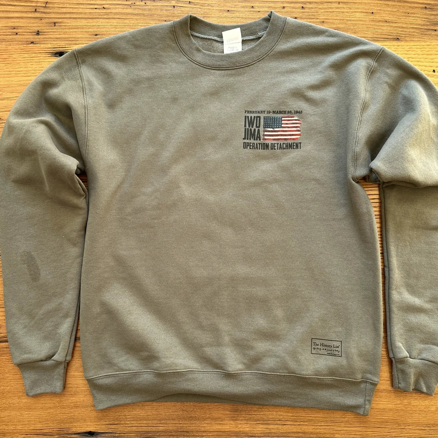 Flag raising on Mount Suribachi - 80th Anniversary of the Battle of Iwo Jima Crewneck sweatshirt
