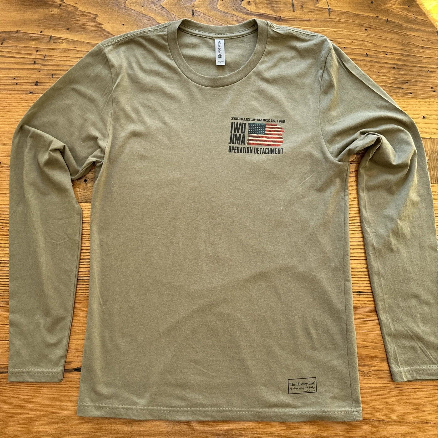 Flag raising on Mount Suribachi - 80th Anniversary of the Battle of Iwo Jima Long-sleeved shirt