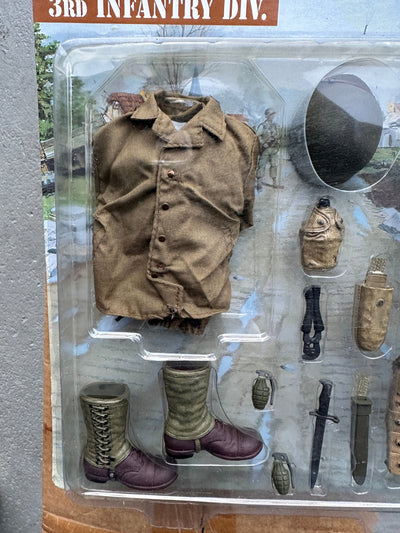 1/6th scale Uniform and Equipment set:WWII 101st Airborne Division, (2003 production)